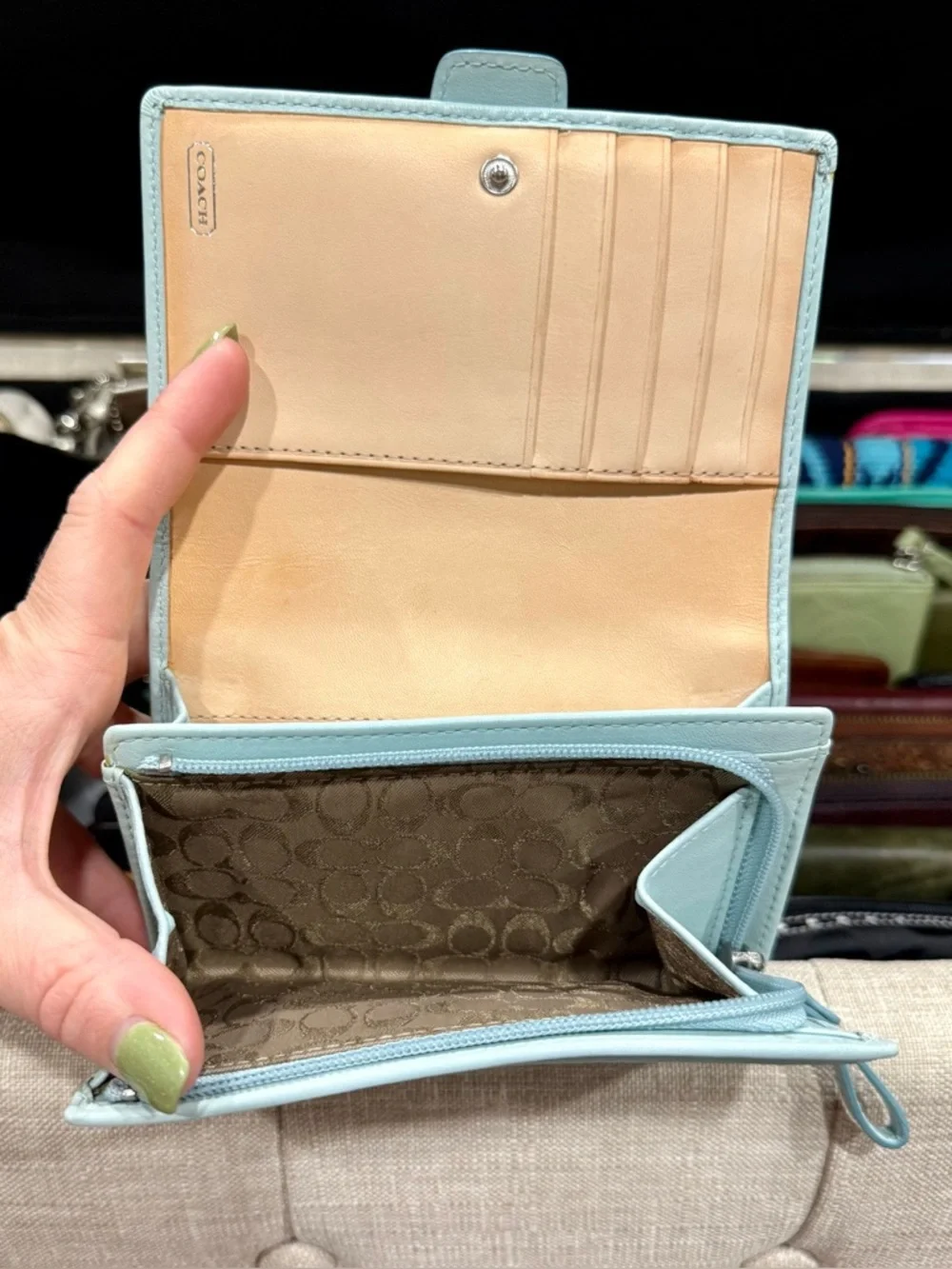 Coach Y2K Soho Silver Buckle Smooth Leather Mint/Sea Foam Folding Snap Wallet - Picture 4 of 12